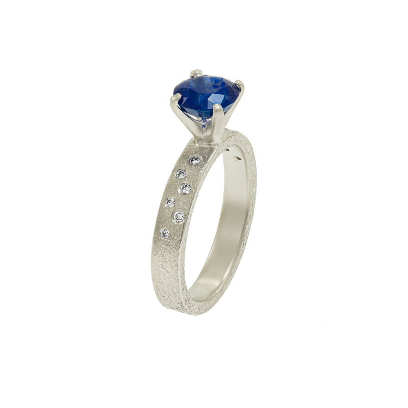Round Blue Sapphire Gold Engagement Ring-3mm Band w Side Diamonds - Hozoni Designs