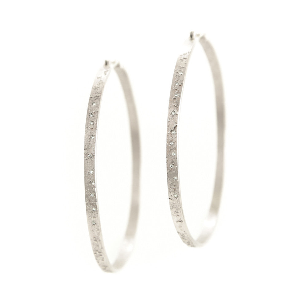 14K Gold Textured Hoop Earrings with White Diamonds - Hozoni Designs
