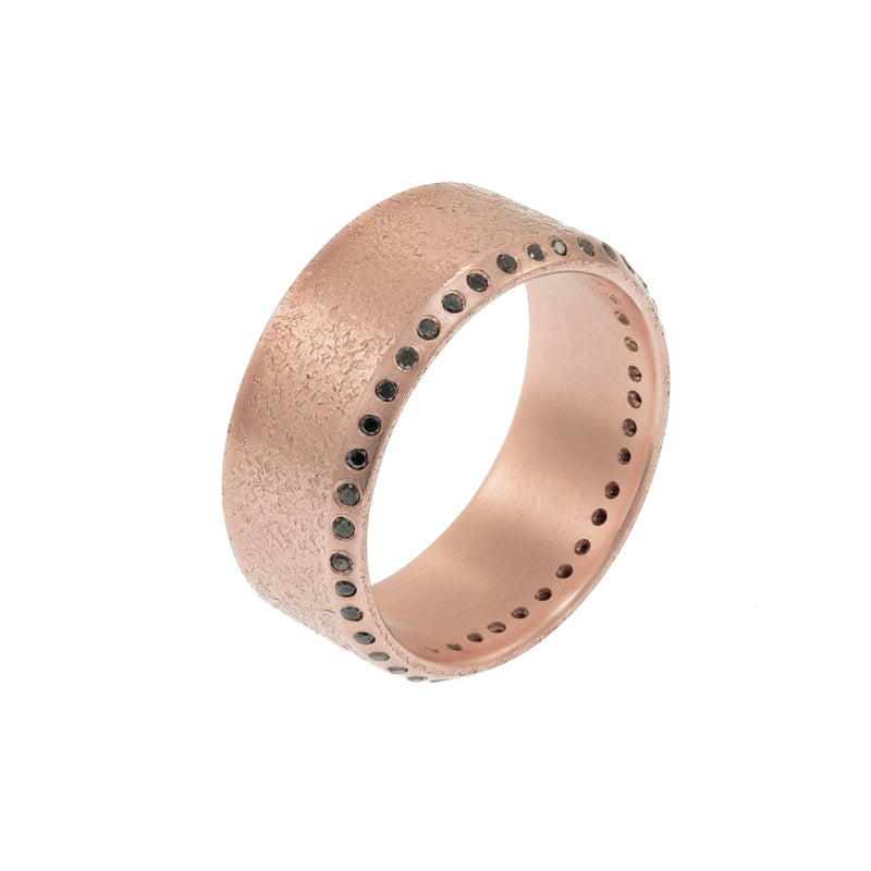 Men's 14K Gold Beveled Edge Rustic Band with Black Diamonds - Hozoni Designs