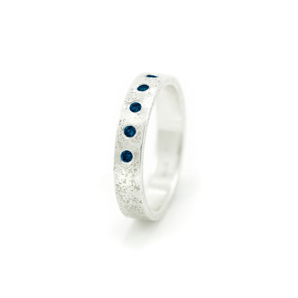 Women's Sterling Silver Rustic Band with Flush Set Round Sapphires - Hozoni Designs