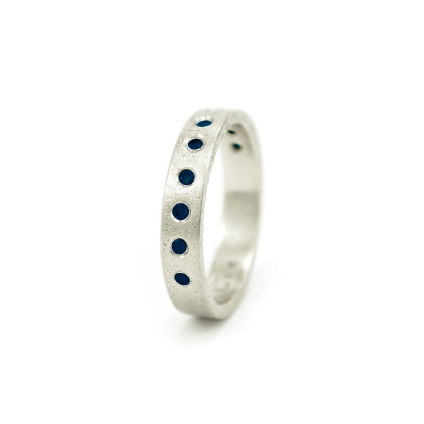 Women's 14K Gold 4mm Rustic Band with Flush Set Blue Sapphires - Hozoni Designs